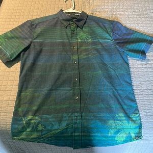 Men’s Ocean Current Button-Down Tropical Print Shirt Men’s Medium